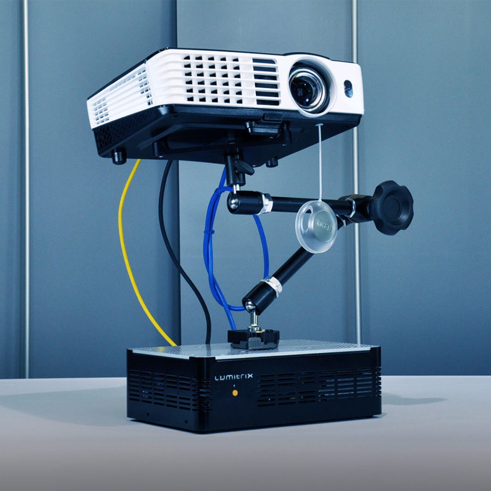 LUMIBOX projection mapping media player — view 4