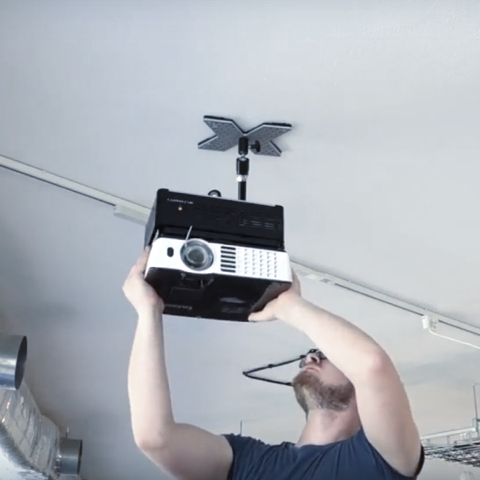 LUMIBOX projection mapping media player — view 5