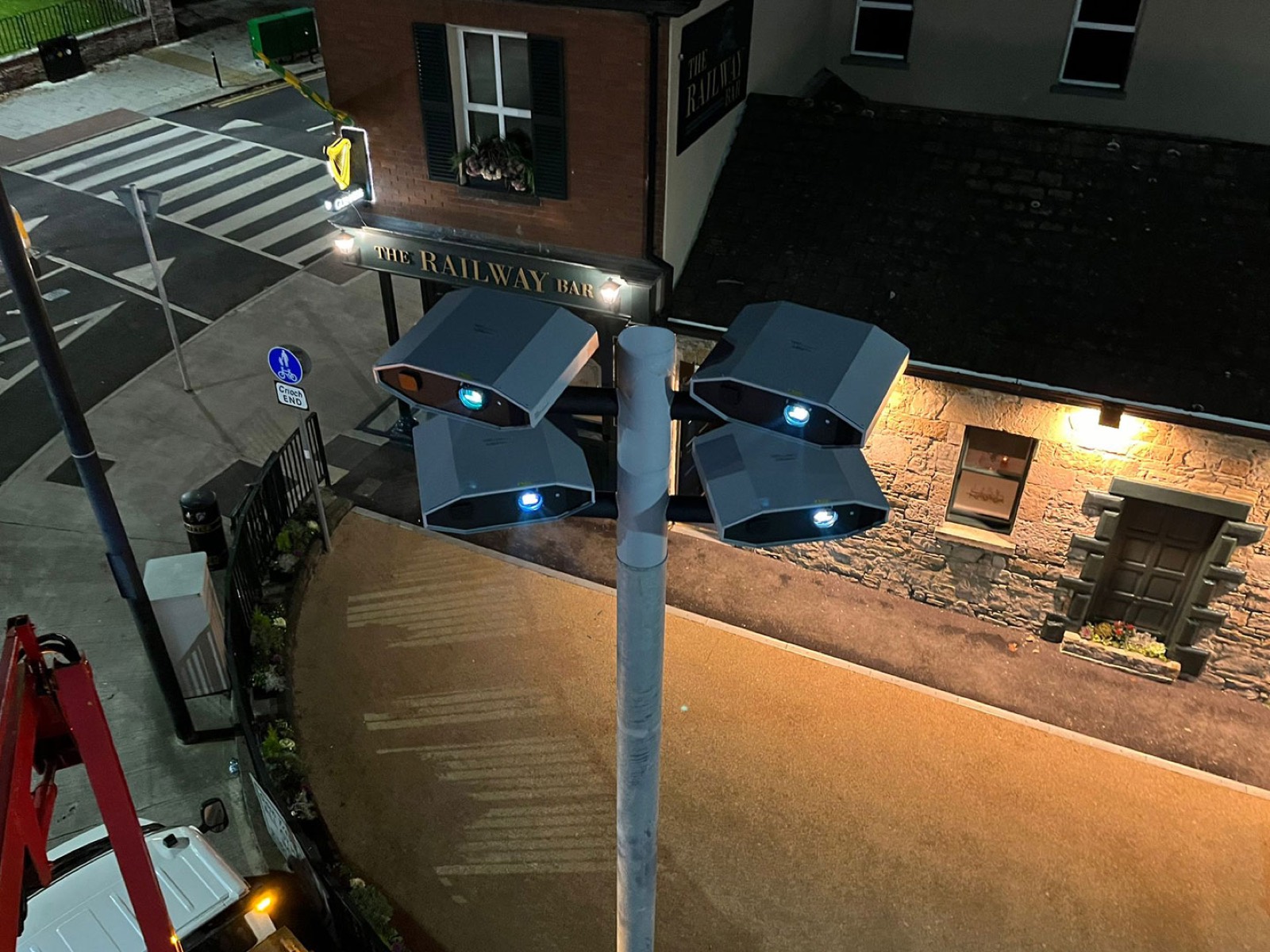 Four-projector Urban Pole installation in Ireland